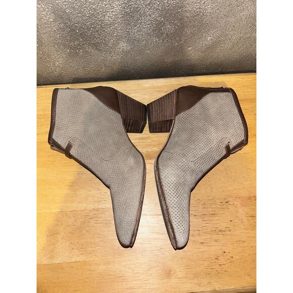 Aquatalia Marvin K Boho Hippie Stacked Heel Perforated Leather Ankle Boots - Picture 2 of 9